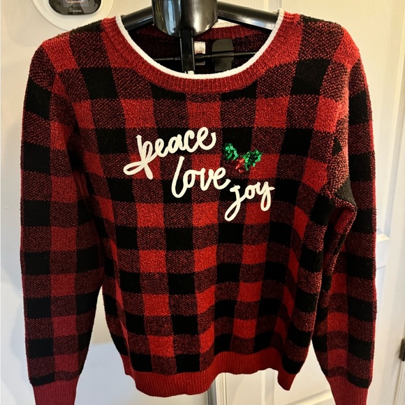 Christmas Sweater - Picture 6 of 6